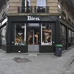 Tres Joli Nid Equipe Vue Paris Ascenseur