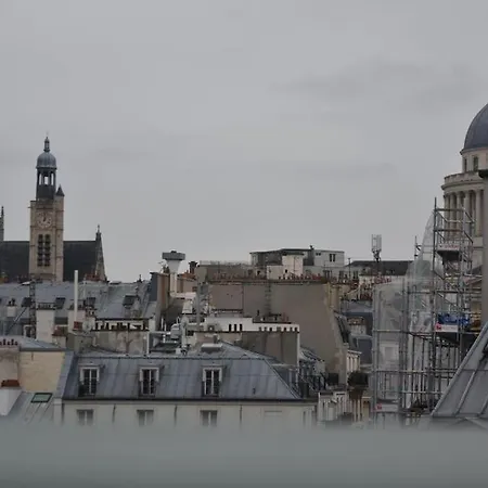 Tres Joli Nid Equipe Vue Ascenseur Apartment Paris