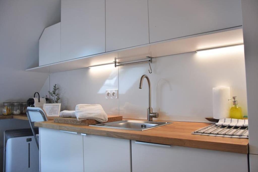 Apartment Tres Joli Nid Equipe Vue Ascenseur *